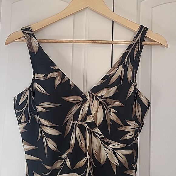 Miraclesuit One Piece Swim Suit Black Tan & Off White Palm Leaf Print Size 14 - Picture 2 of 13